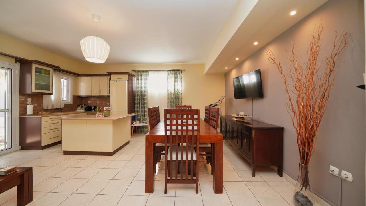 Tzofa'S Apartment แอร์มิโอนี ภายนอก รูปภาพ