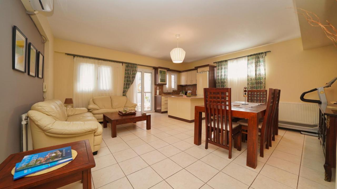 Tzofa'S Apartment แอร์มิโอนี ภายนอก รูปภาพ