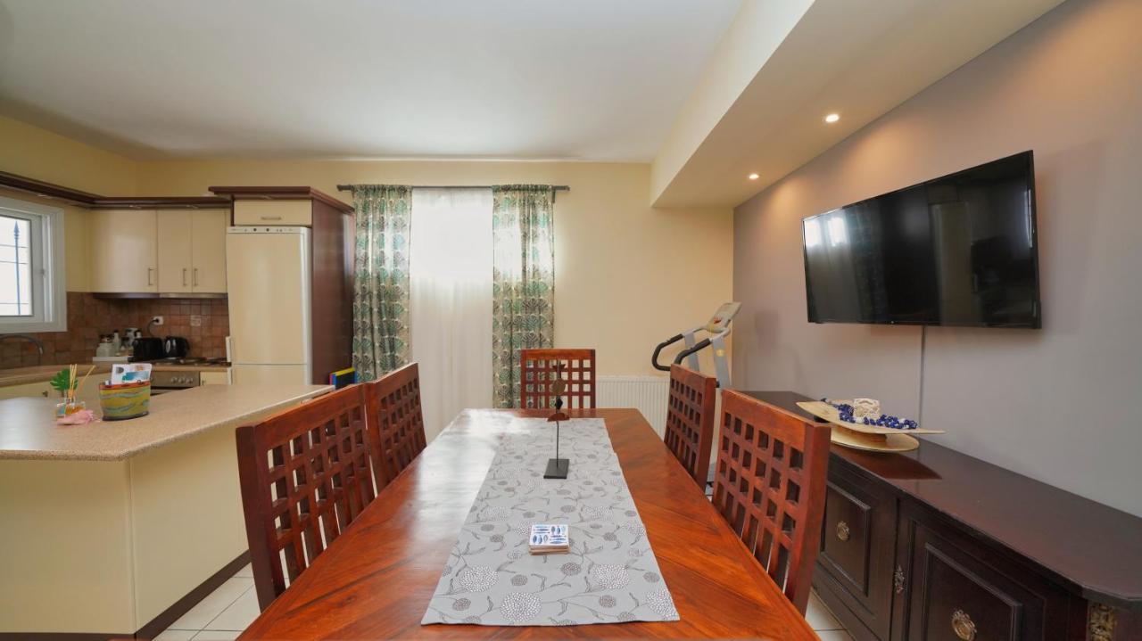 Tzofa'S Apartment แอร์มิโอนี ภายนอก รูปภาพ